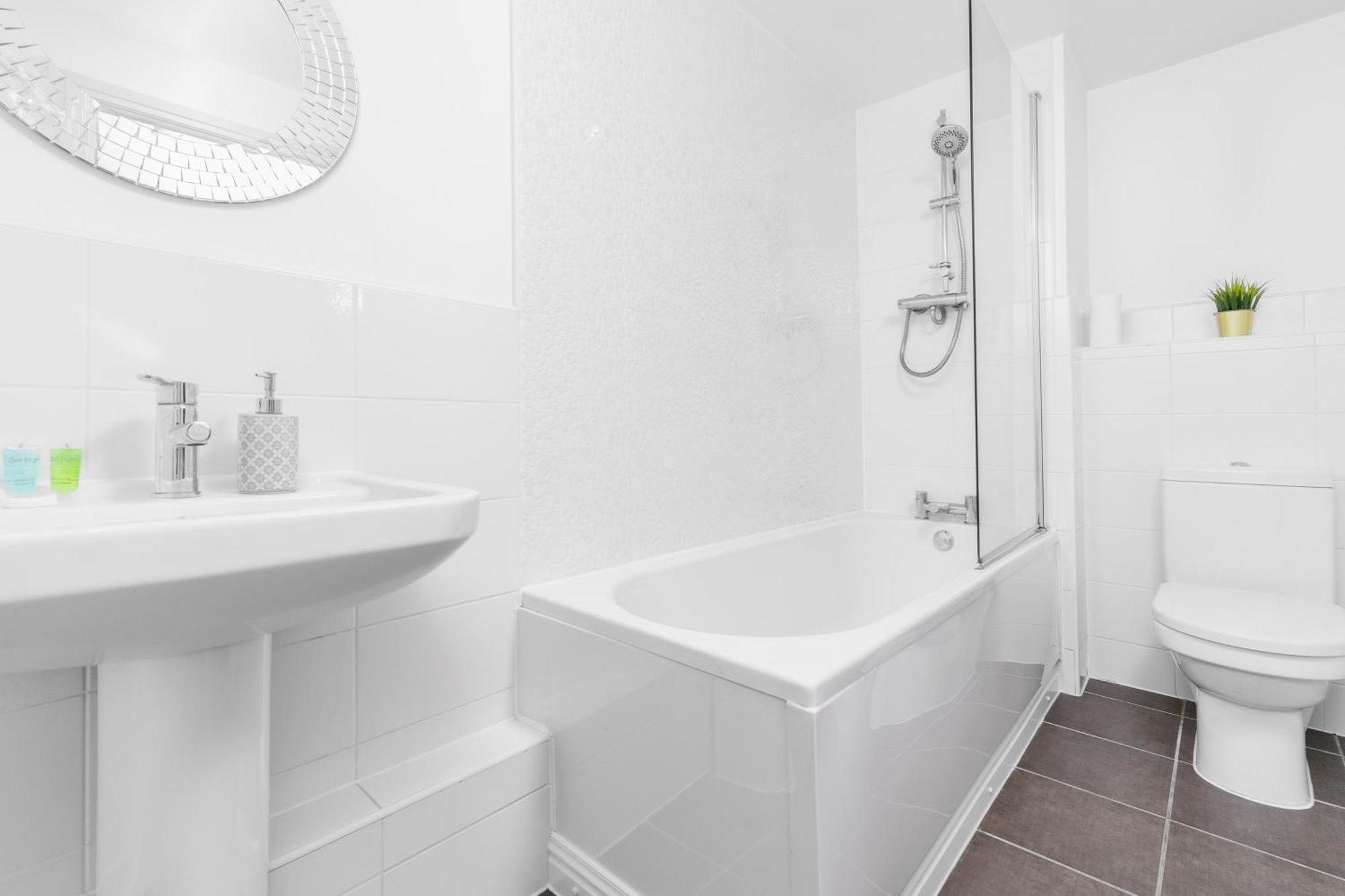 Birmingham City Centre Apartment - Wifi - Netflix - Top Rated - 59L Екстериор снимка